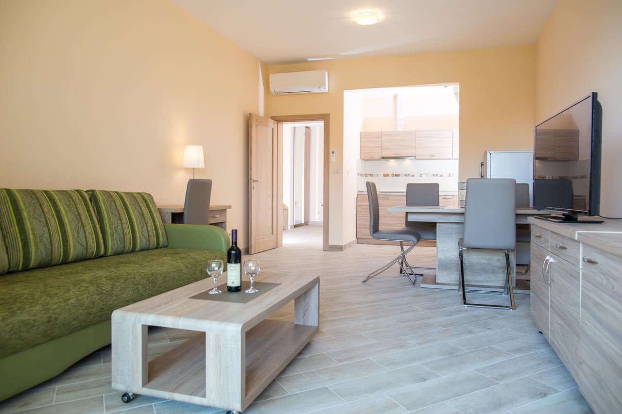ApartHotel Belvedere Residence Budva Zimmer foto
